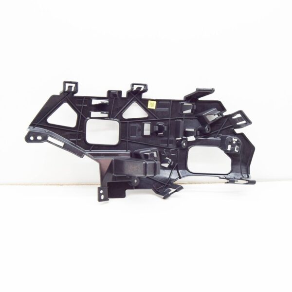 31663668 - Polestar 2P Front Left Bumper Bracket 31663668 NEW GENUINE