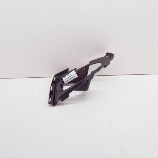 31688805 - VOLVO S60 MK3 FRONT RIGHT FOG LAMP BEZEL BRACKET 31688805 NEW GENUINE