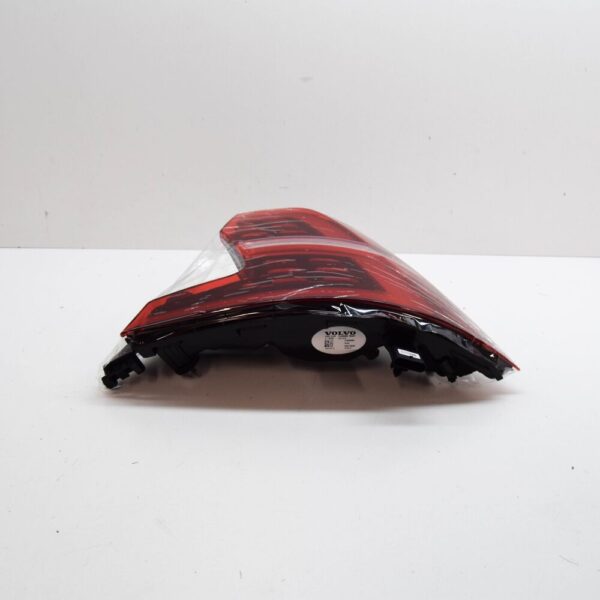 31689680 - Volvo S60 MK3 Rear Right Outer Taillight 31689680 NEW GENUINE