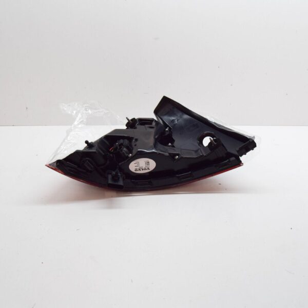 31689680 - Volvo S60 MK3 Rear Right Outer Taillight 31689680 NEW GENUINE