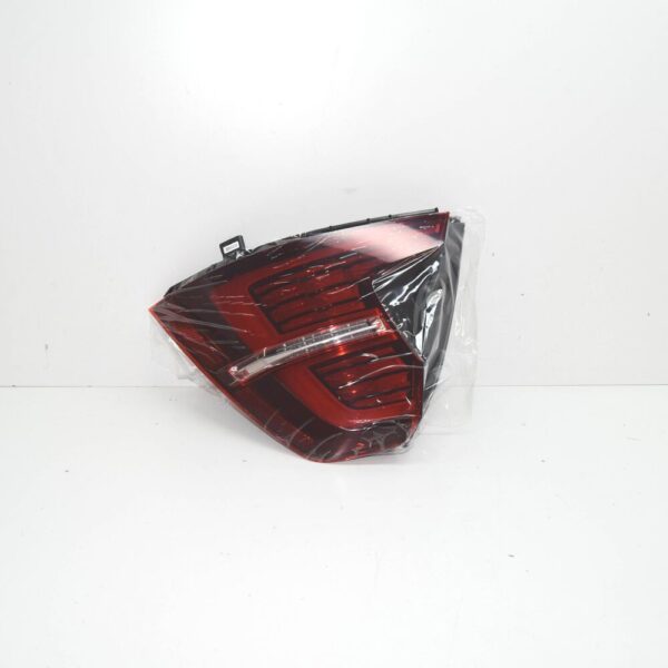 31689680 - Volvo S60 MK3 Rear Right Outer Taillight 31689680 NEW GENUINE