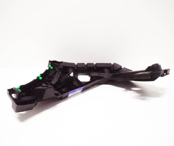 31690706 - Volvo XC40 Rear Bumper Holder for Right Side Mount 31690706 NEW