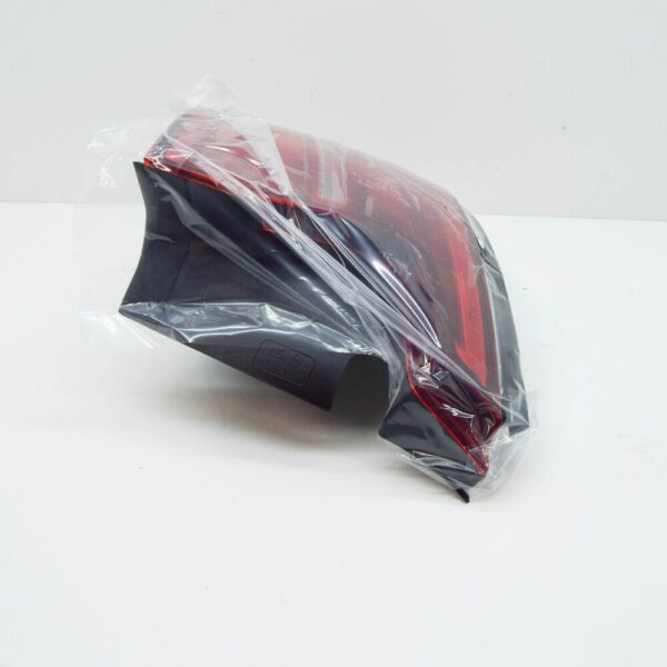 31698713 - Volvo S90 MK2 Rear Right Taillight 31698713 NEW GENUINE