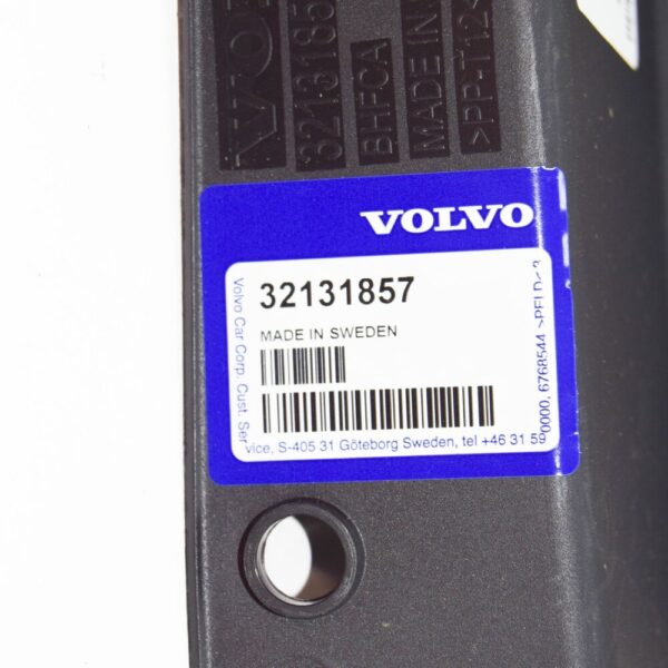 32131857 - Volvo XC40 Front Left Panel Trim 32131857 NEW GENUINE