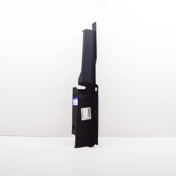 32131858 - Volvo XC40 Front Right Panel Bracket 32131858 NEW GENUINE