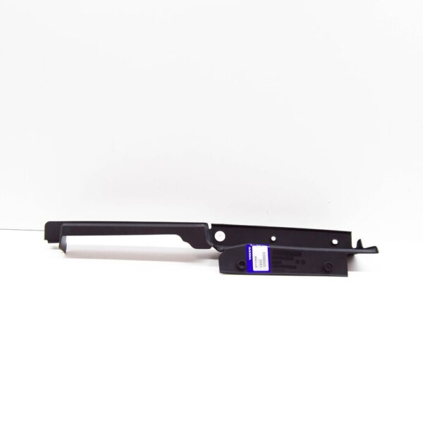 32131858 - Volvo XC40 Front Right Panel Bracket 32131858 NEW GENUINE