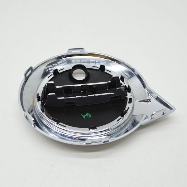 32228163 - Volvo XC90 MK2 Front Bumper Radiator Grille Emblem Badge 32228163 NEW
