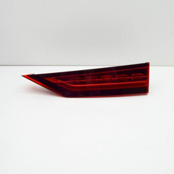 32228905 - Volvo V60 MK2 rear interior right side tailgate taillight 32228905 NEW