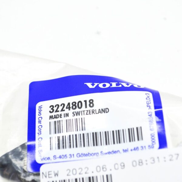 32248018 - Volvo XC60 MK2 fender holder front right 32248018 NEW ORIGINAL
