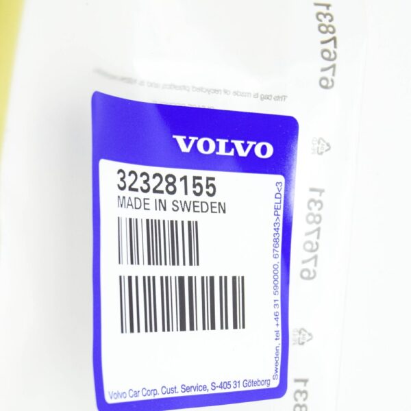 32328155 - VOLVO XC60 MK2 REAR RIGHT BODY TRIM PROTECTOR 32328155 NEW