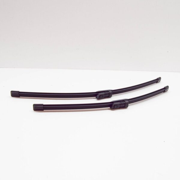 32341613 - VOLVO XC40 Front Wiper Blade Kit RHD 32341613 NEW GENUINE