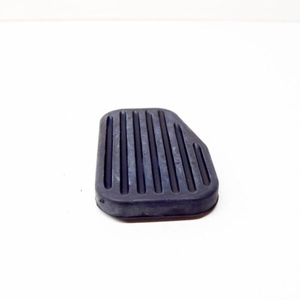 3546020 - Volvo S60 MK1 Rubber Clutch Pedal Rest 3546020, NEW, ORIGINAL