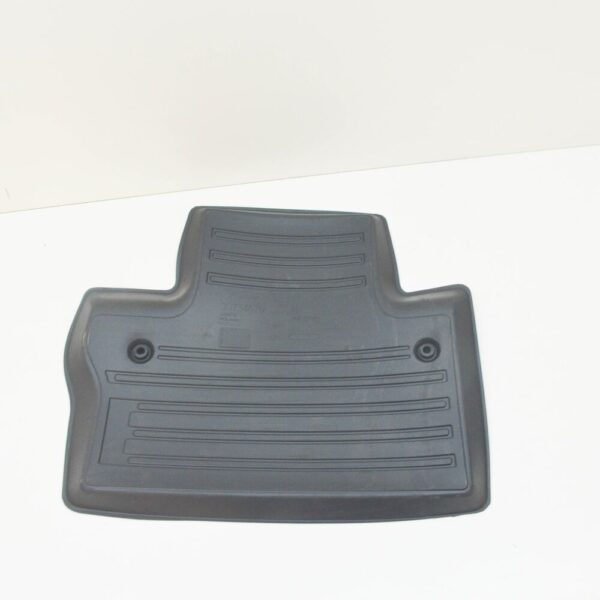 39807571 - Volvo V70 MK3 All Weather Rubber Floor Mat Set LHD 32357489 NEW