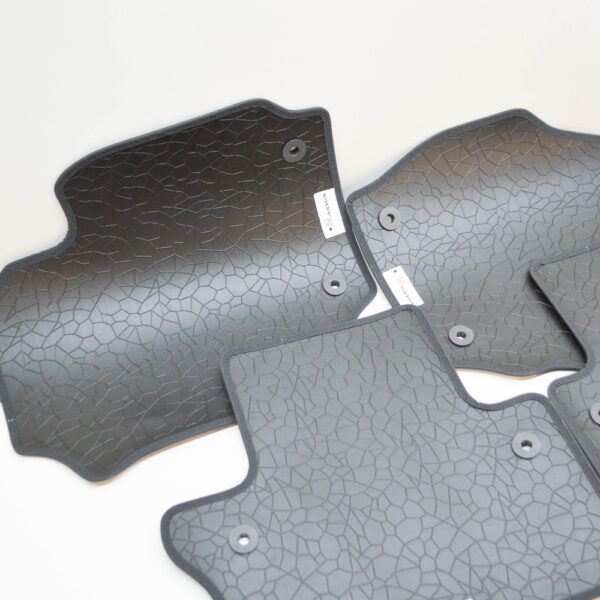 39834472 - VOLVO XC70 MK2 Textile R-Design Floor Mats Set LHD 39834472 NEW GENUINE