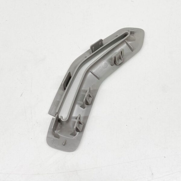 39873710 - VOLVO V70 MK2 FRONT LEFT SEAT BELT SELECTOR GATE 39873710 NEW GENUINE