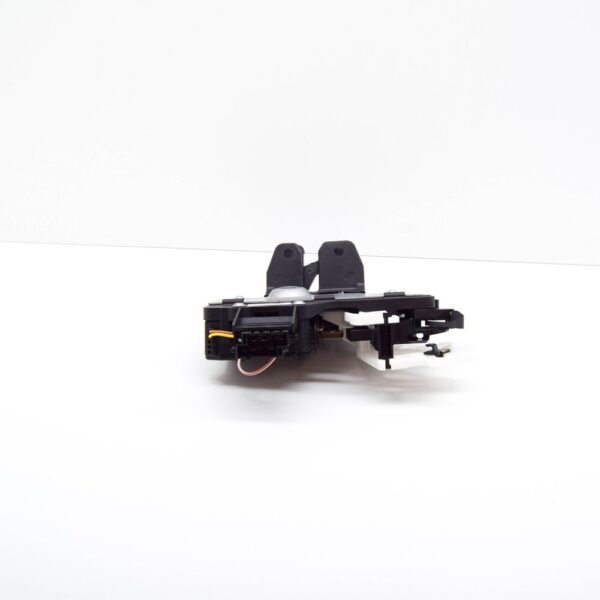 8628197 - Volvo XC70 P2 Tailgate Hatch Lock 8628197 NEW GENUINE