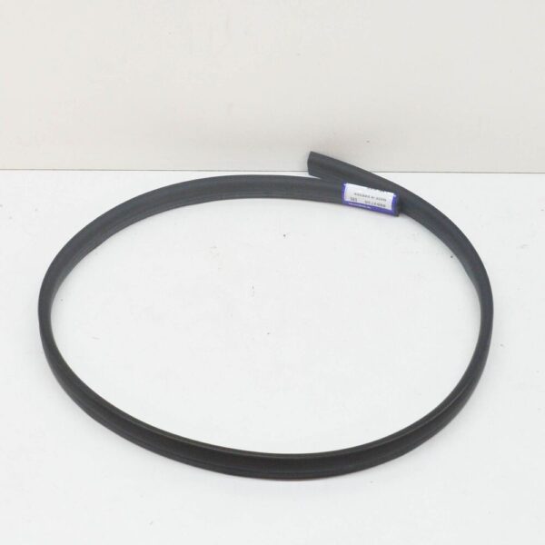 8663730 - Volvo XC90 MK1 gasket strip for windshield, 8663730, original part