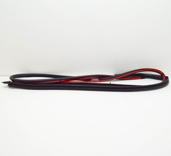 8663773 - Volvo S60 MK1 door gasket front left 8663773 new
