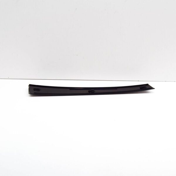 8663889 - Volvo XC90 MK1 Exterior B-Pillar Rear Right Applique 8663889 NEW GENUINE