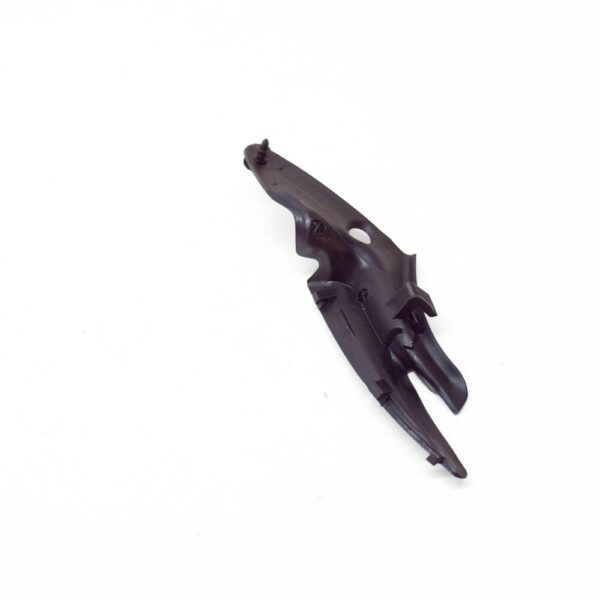 8663896 - VOLVO V70 MK2 Right Windshield Cowl End Piece 8663896 NEW GENUINE