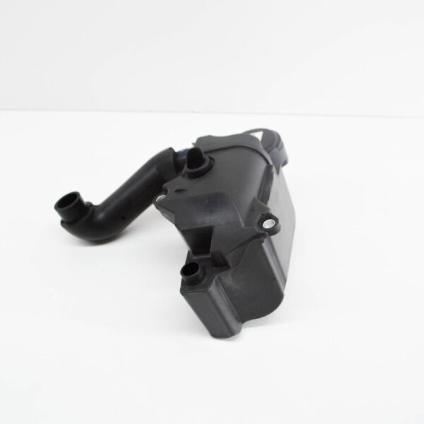 8670306 - VOLVO S80 MK1 OIL SEPARATOR 8670306 NEW GENUINE