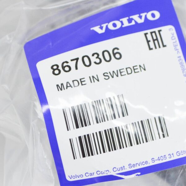 8670306 - VOLVO S80 MK1 OIL SEPARATOR 8670306 NEW GENUINE
