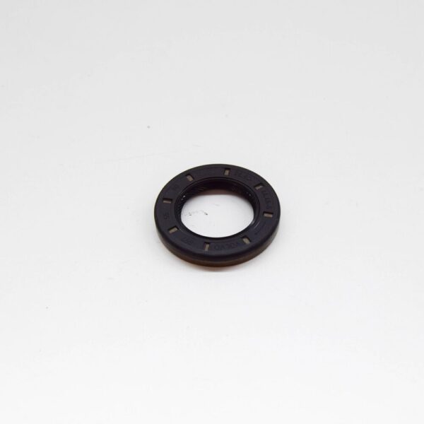 8675580 - Volvo V70 MK2 Manual Transmission Input Radial Oil Seal 8675580 NEW GENUINE