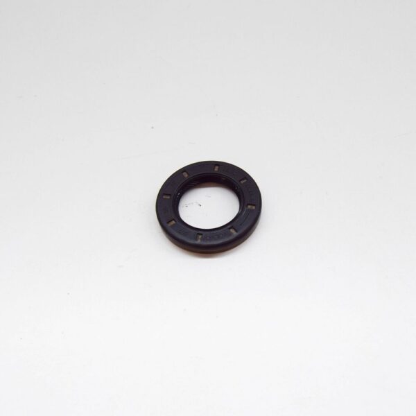 8675580 - Volvo V70 MK2 Manual Transmission Input Radial Oil Seal 8675580 NEW GENUINE