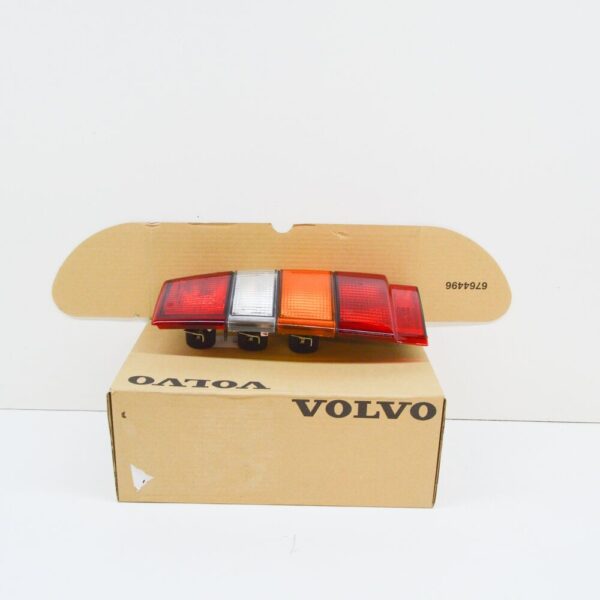 9127608 - Volvo V90 MK1 taillight right taillight 9127608 NEW REAL