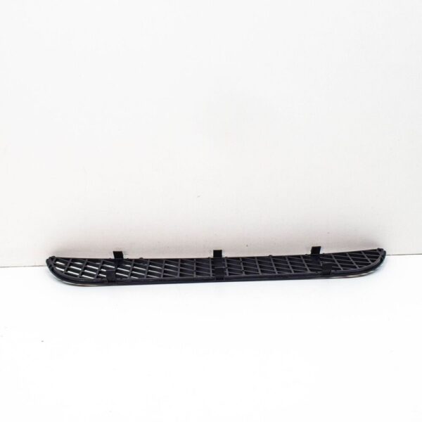 9190034 - Volvo V70 MK1 Front Bumper Lower Middle Grid 9190034 NEW GENUINE