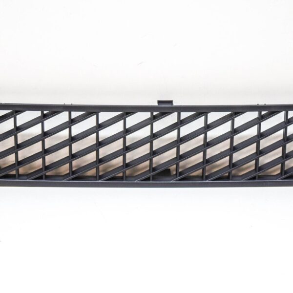 9190034 - Volvo V70 MK1 Front Bumper Lower Middle Grid 9190034 NEW GENUINE