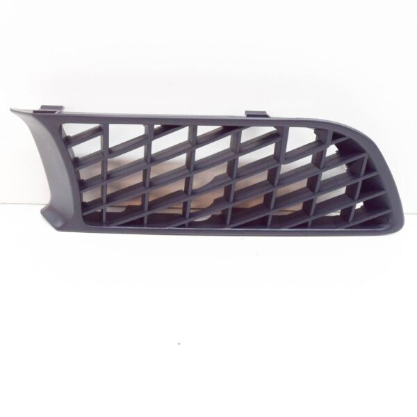 9190035 - Volvo V70 MK1 front bumper right side grille 9190035 NEW original