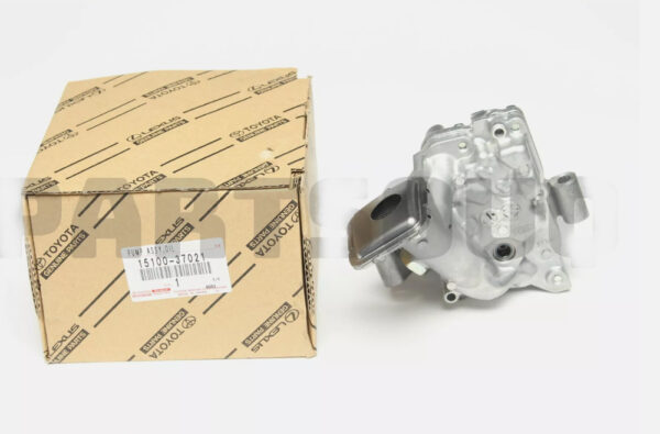 1510037021 - Toyota Corolla hatchback E21 engine oil pump 1510037021 NEW ORIGINAL