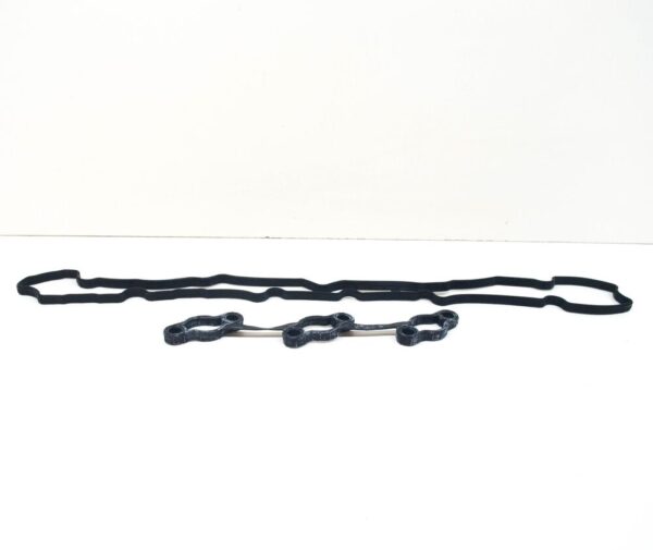 224533C710 - HYUNDAI GENESIS BRA COUPE LEFT ENGINE VALVE COVER GASKET 224533C710 NEW GENUINE