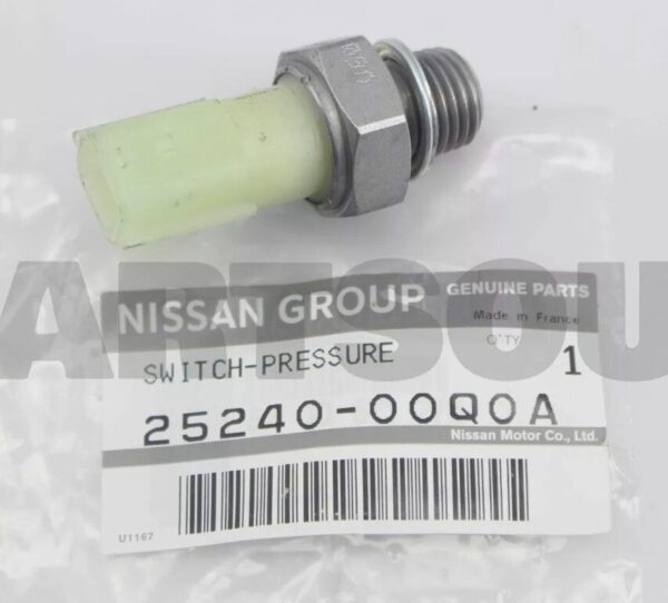 2524000Q0A - NISSAN QASHQAI J11 MK2 Engine Oil Pressure Switch 2524000Q0A NEW GENUINE