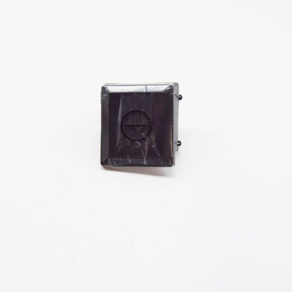 37113G3000 - HYUNDAI KONA MK1 Battery Cap 37113G3000 NEW