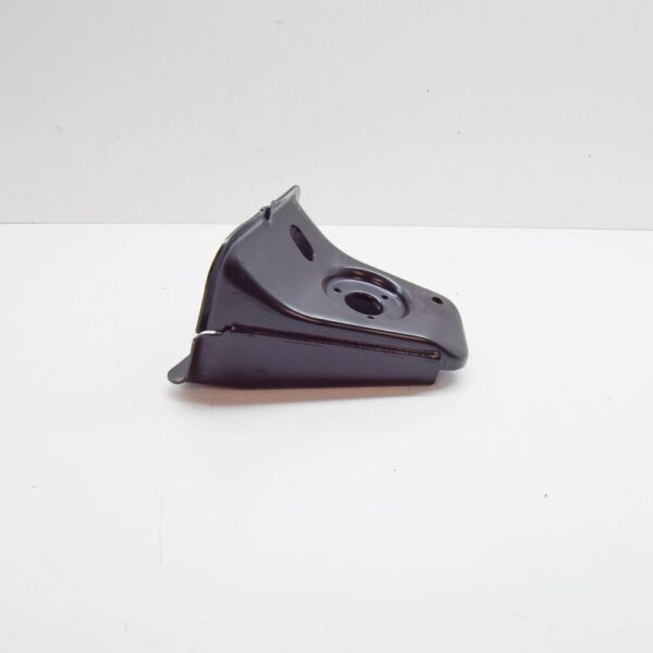 517040K010 - TOYOTA HILUX MK7 Cab Mounting No.2 Left Bracket 517040K010 NEW GENUINE