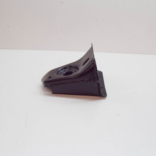517040K010 - TOYOTA HILUX MK7 Cab Mounting No.2 Left Bracket 517040K010 NEW GENUINE