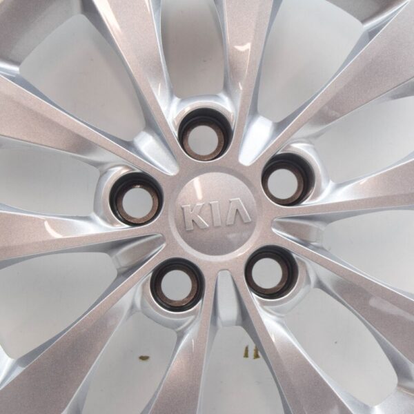 52970J7100 - KIA CEED MK3 CD Wheel Centre Cap 52970J7100 NEW