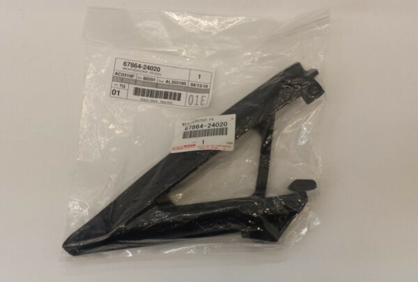 6786424020 - Lexus SC Z40 Front Left Door Mirror Seal 6786424020 NEW Genuine