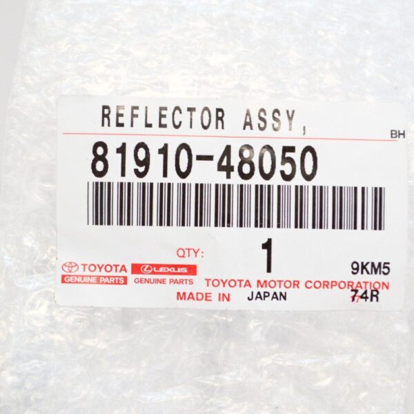 8191048050 - XUS RX AL20 rear bumper right reflector 8191048050 81910-48050 new