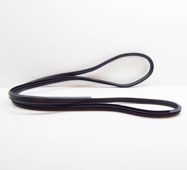 82120A6000 - HYUNDAI i30 MK3 Front Right Door Seal 82120A6000 NEW GENUINE