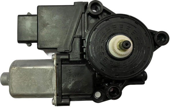 82450J9010 - Hyundai Kona MK1 power window motor front left 82450J9010 NEW ORIGINAL