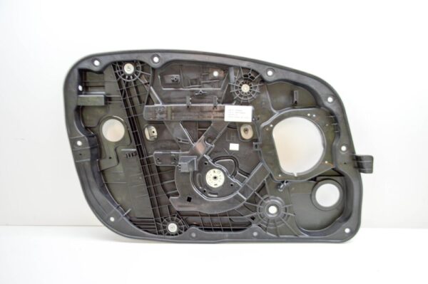 82471A6000 - Hyundai i30 MK3 Front Left Door Module Panel 82471A6000 NEW GENUINE