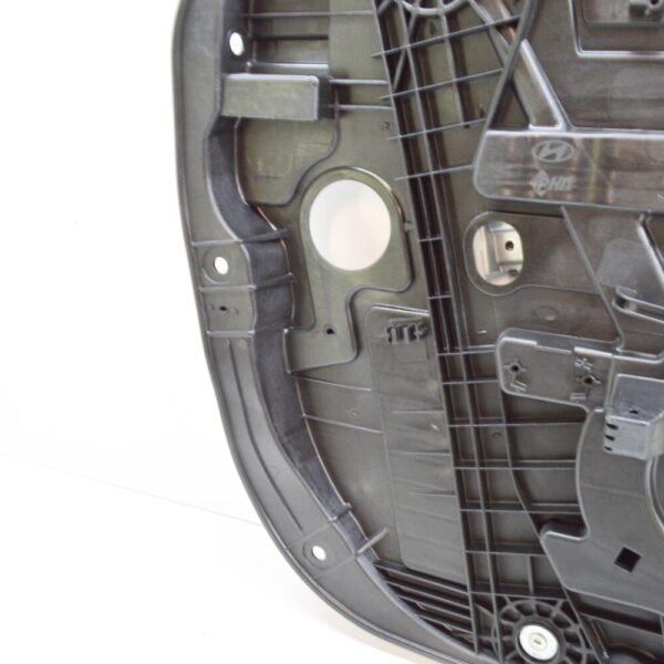 82471A6000 - Hyundai i30 MK3 Front Left Door Module Panel 82471A6000 NEW GENUINE