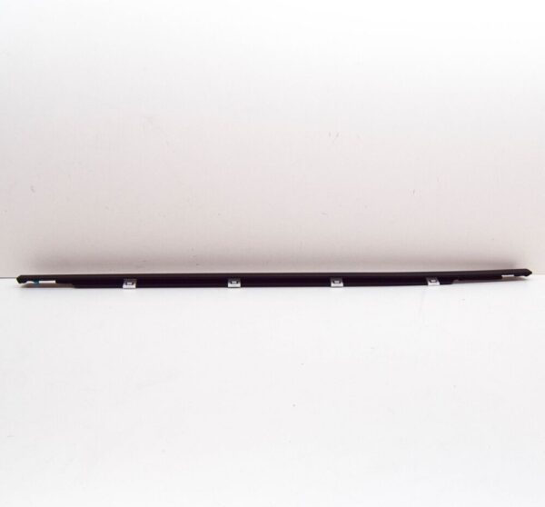 83210J9000 - Hyundai Kona MK1 door rubber rear left 83210J9000 NEW ORIGINAL