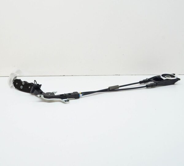 8501508011 - Toyota Sienna XL30 Right Sliding Door Motor Bracket 8501508011 NEW GENUINE