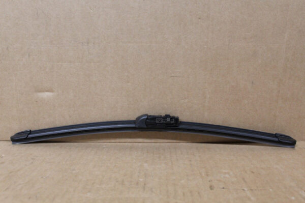 85212F4011 - Toyota C-HR MK1 windshield wiper blade front right LHD 85212F4011 NEW ORIGINAL