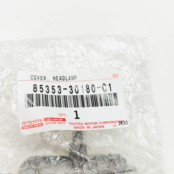 8535330180C1 - Lexus GS L10 Right Side Headlight Washer Cover Cap 8535330180C1 NEW GENUINE