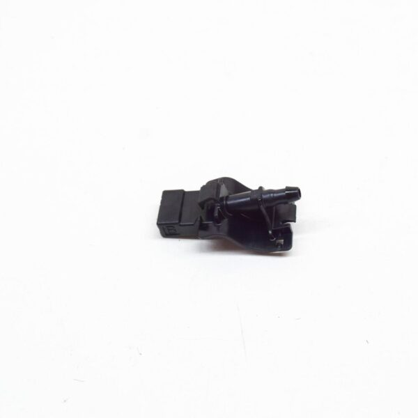 8538112400 - XUS NX Z1 windshield washer nozzle 85381-12400 8538112400 NEW REAL
